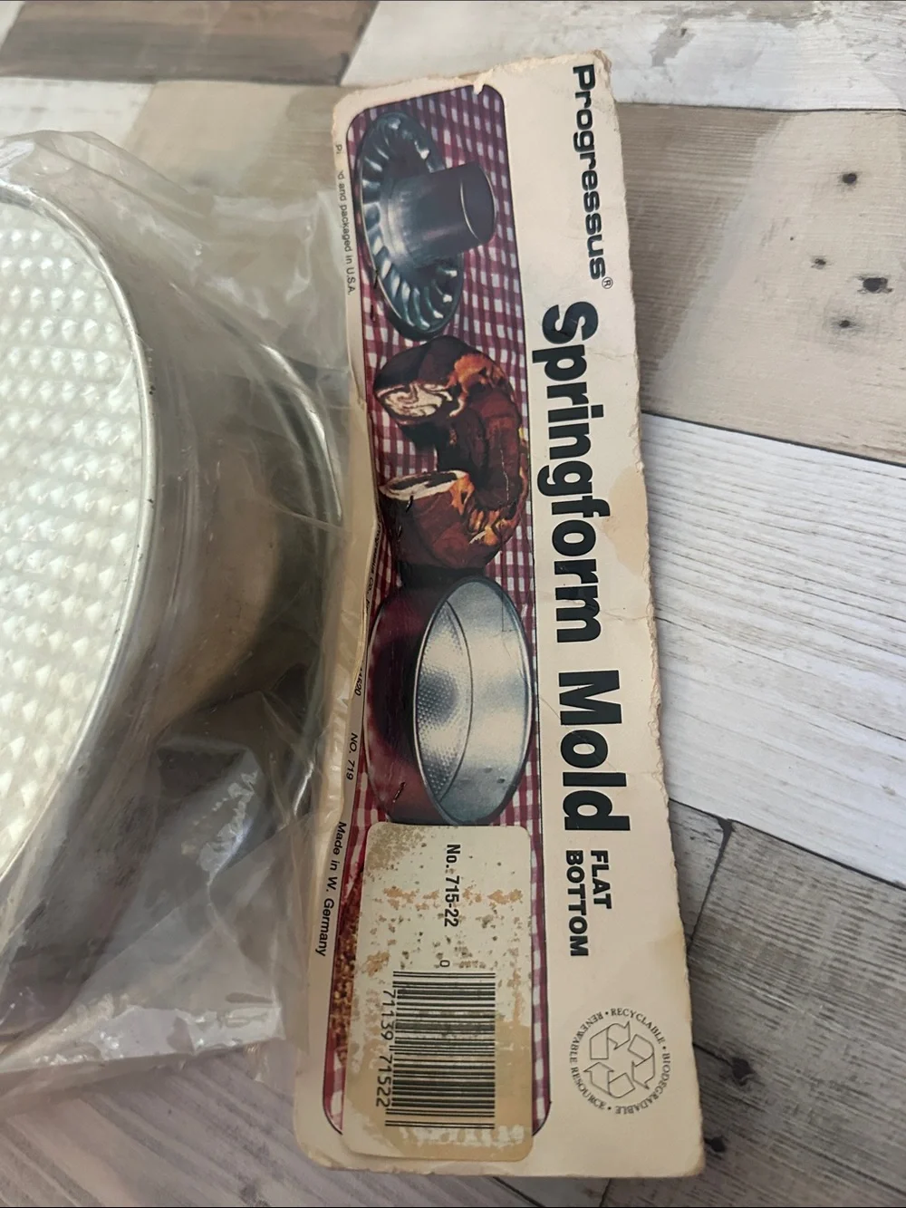 Vintage 1970’s Silver Springform Mold (Flat Bottom) NWT